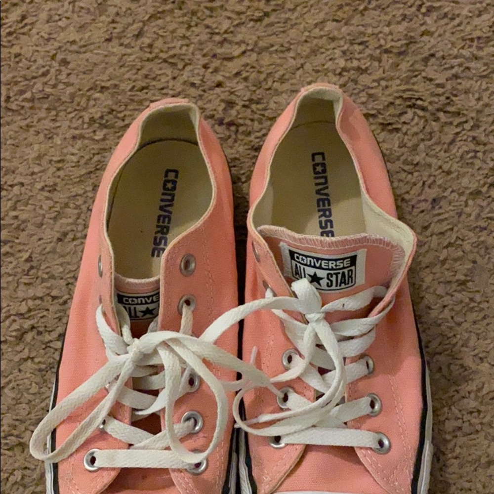 Pink converse - Picture 2 of 3